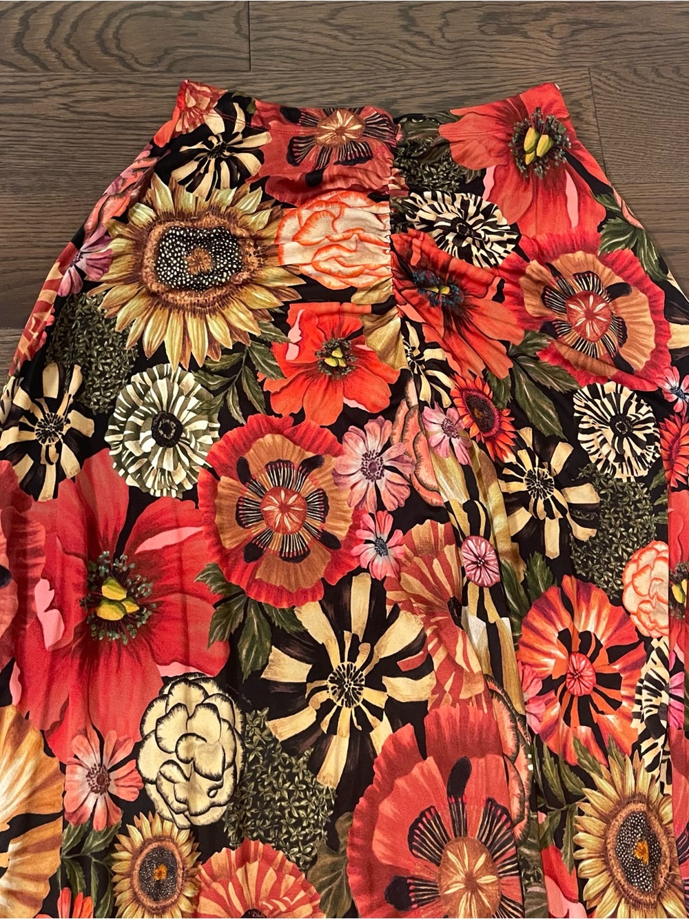 NWOT Farm Rio Ruched Midi Skirt - Picture 2 of 5